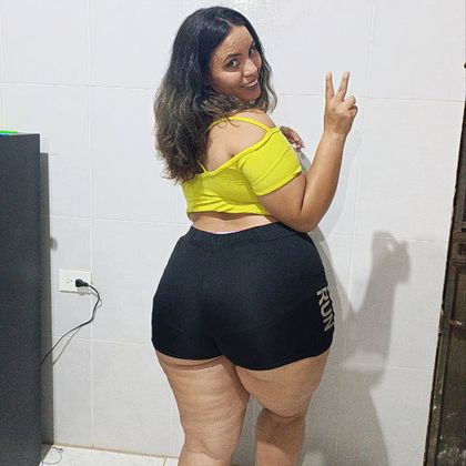 kellygomez2024 OnlyFans picture