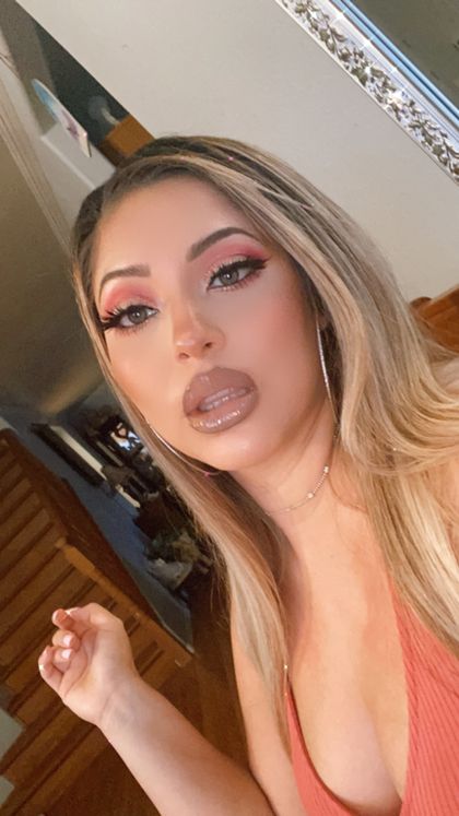 yvettebbadd OnlyFans picture
