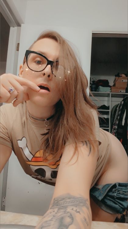 lily.petal OnlyFans picture