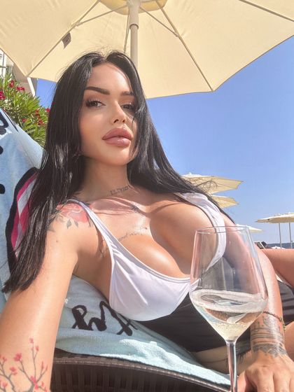 elonacarvelli OnlyFans picture