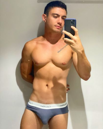 leoocarvajal11 OnlyFans picture
