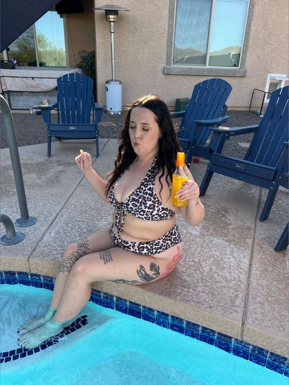 emmiebug OnlyFans picture