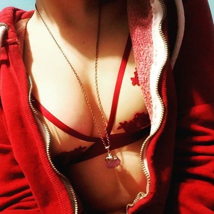 apricotsun OnlyFans picture
