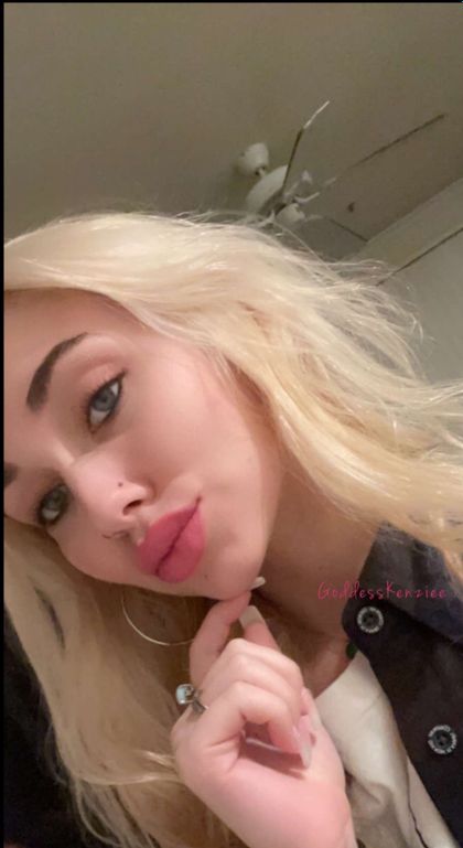 kenziethagod OnlyFans picture