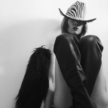madame-rouge OnlyFans picture
