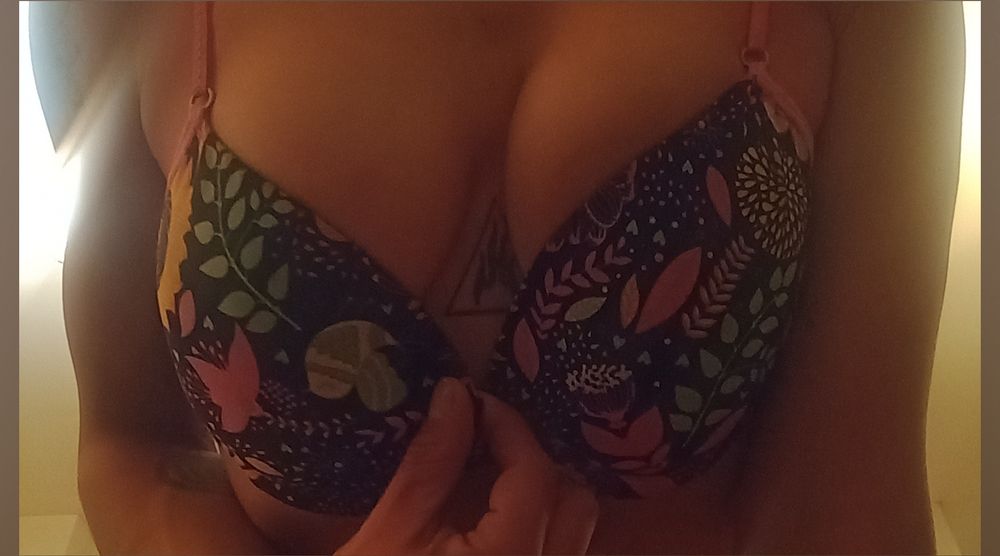 hotcutelatina OnlyFans profile picture