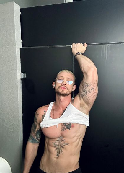 charly27 OnlyFans picture