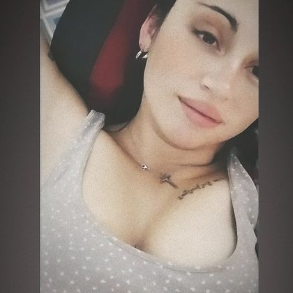 cande2224 OnlyFans picture