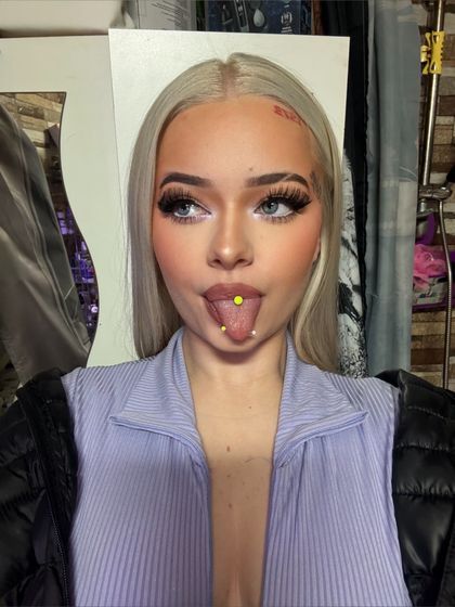 romiinaofficial OnlyFans picture
