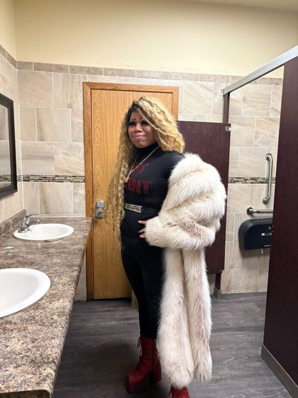 robinrainbow23 OnlyFans picture