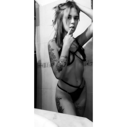 ailuuxx OnlyFans picture