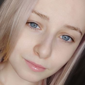 petitefeline OnlyFans - Free Trial - Photos - Socials | FansMetrics.com