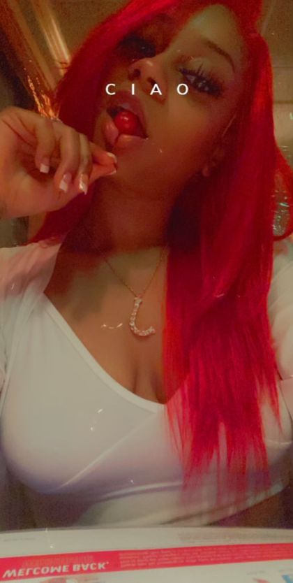 freakyella OnlyFans picture
