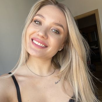 Eva FREE PAGE