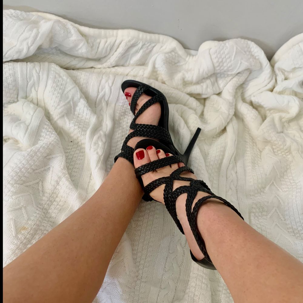 the_ravenhaired_bookworm OnlyFans profile picture