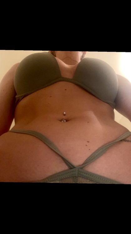 petitepanty22 OnlyFans picture