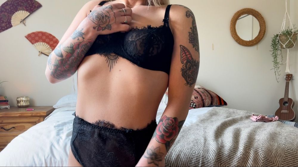 violetsalone OnlyFans profile picture