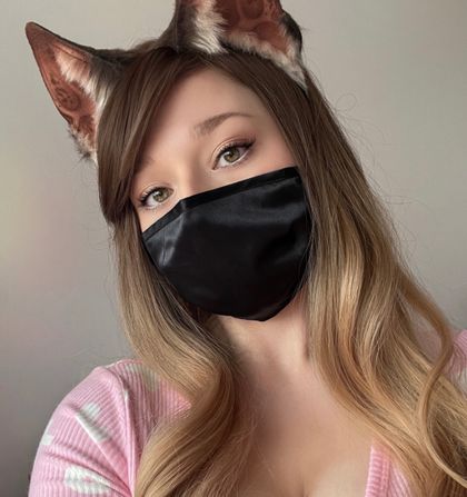 Best Hot White_foxy OnlyFans Accounts | FansMetrics.com