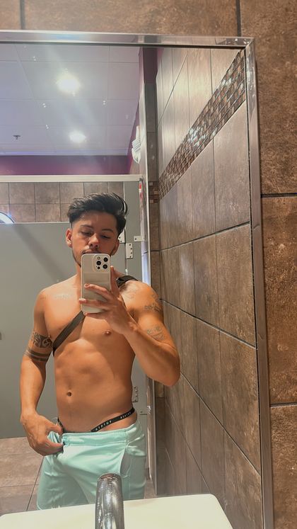 dariom12 OnlyFans picture