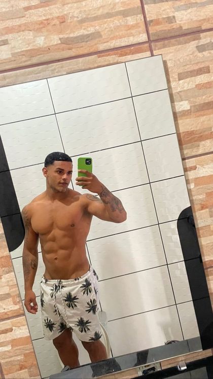 u182326814 OnlyFans picture