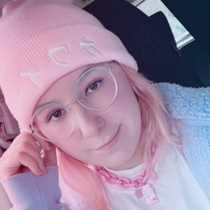 sqwishuu OnlyFans picture
