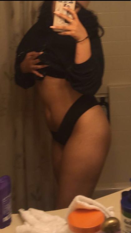 lovelyriley1 OnlyFans picture