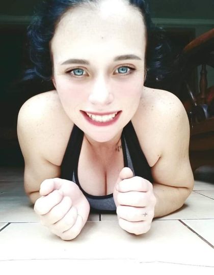 naughtyyvz OnlyFans picture