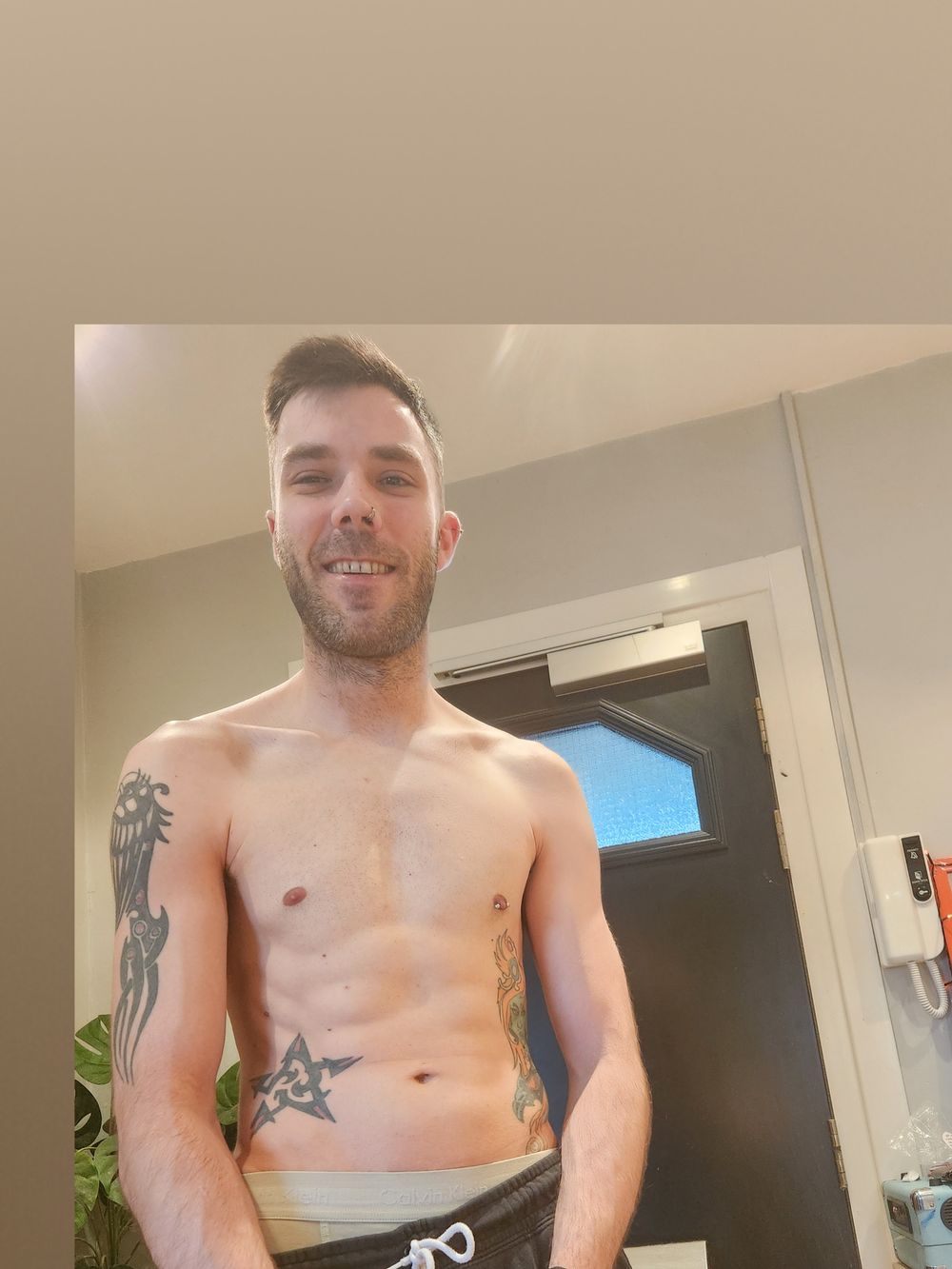uncuthugeguy OnlyFans profile picture