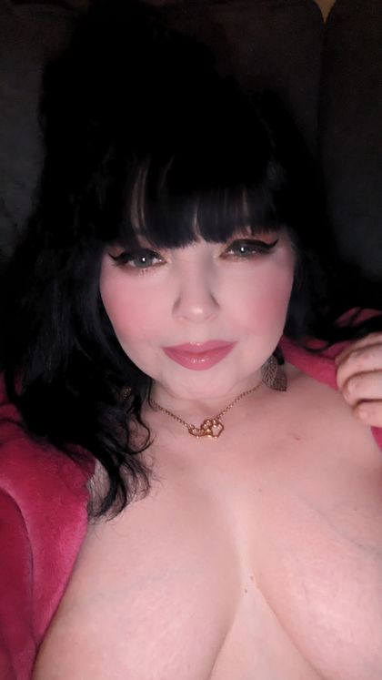 lunabellefreepage OnlyFans picture