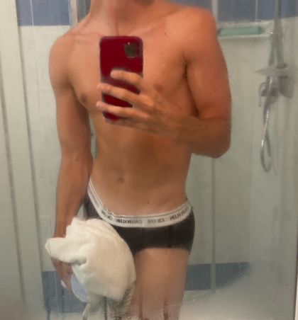 yourcutetwinkie OnlyFans picture
