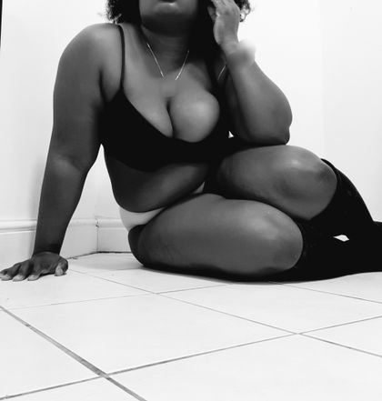 ari_logan OnlyFans picture