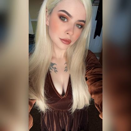 asteralux OnlyFans picture