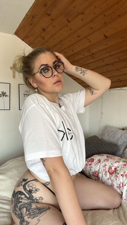 corinnawest OnlyFans picture