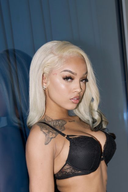 rielareneevip OnlyFans picture