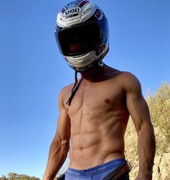 uncutmoto OnlyFans profile picture