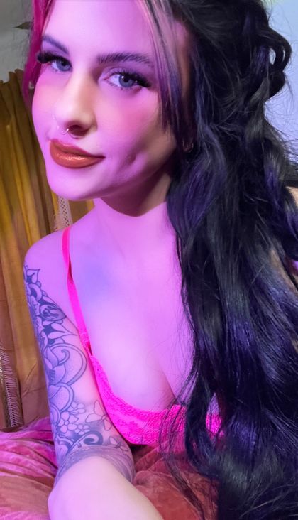 mmmmegs444 OnlyFans picture