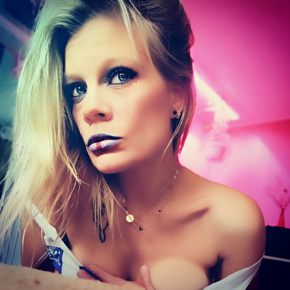 earthlingello4 OnlyFans profile picture