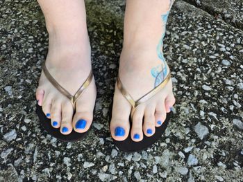 Feet and Frills