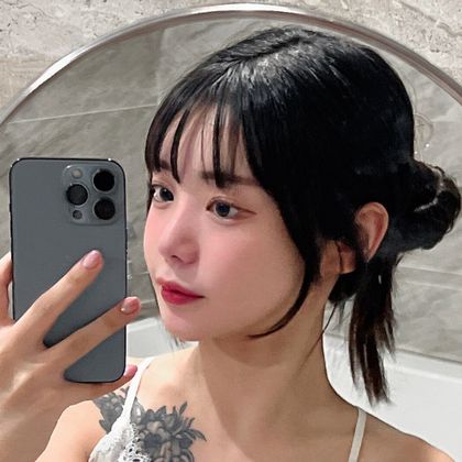 yunaskyekim OnlyFans picture