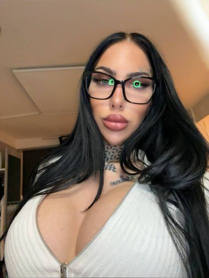 yourcurvysofia OnlyFans picture