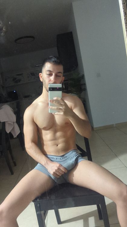 israelihotboy OnlyFans picture