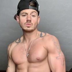 Best Enjoinl OnlyFans Accounts | FansMetrics.com