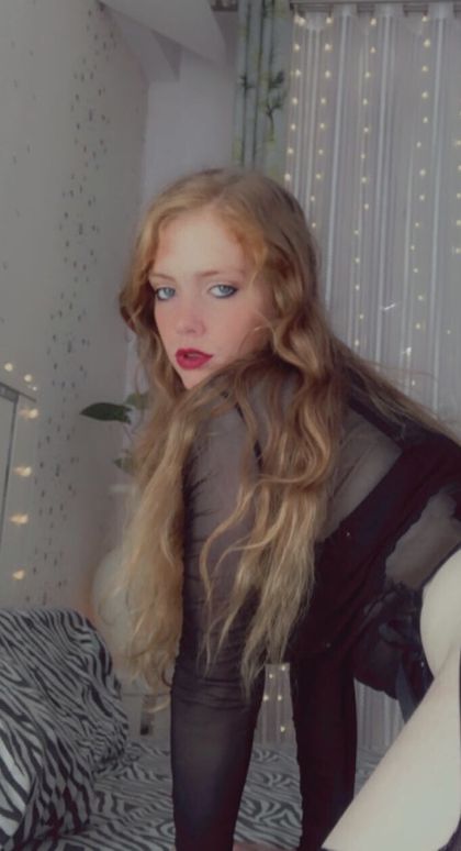 x__rose__x OnlyFans picture