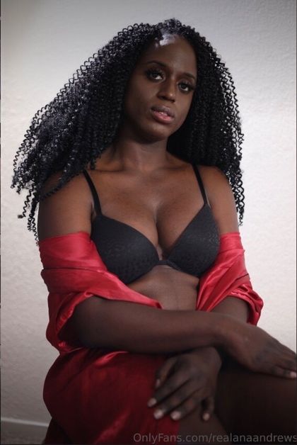 realanaandrews OnlyFans picture