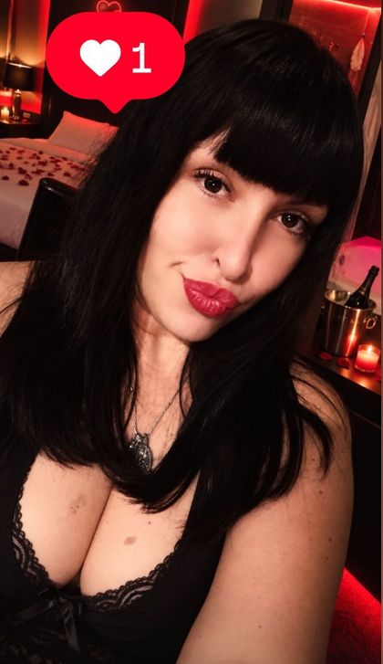 lucrelove9 OnlyFans picture