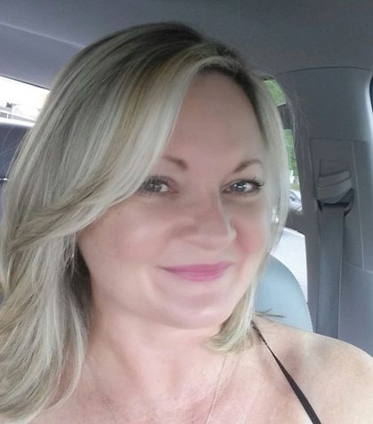 hotwifetara OnlyFans picture