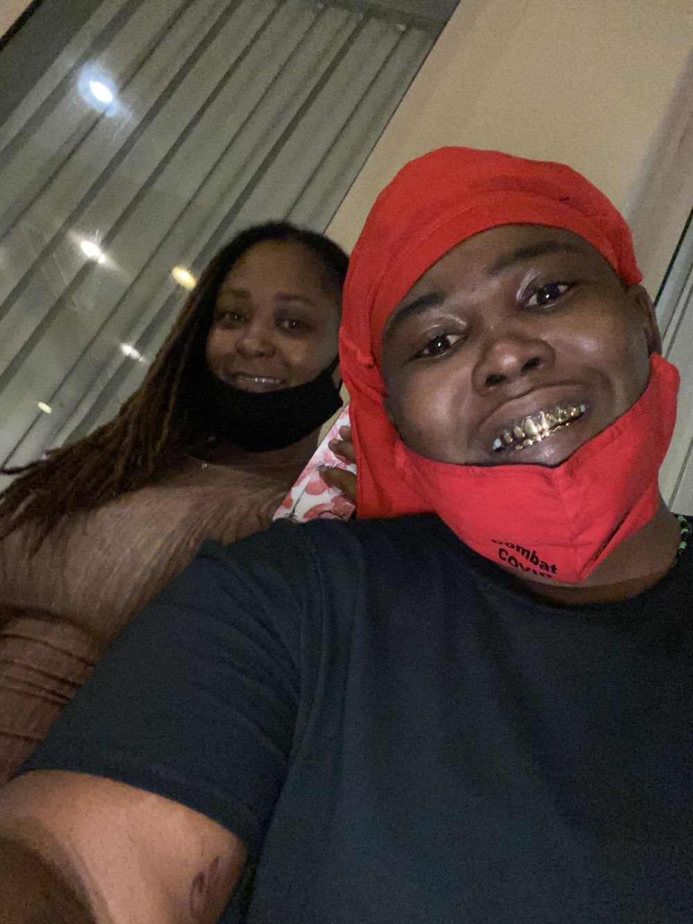 koolazzlesbiankouple OnlyFans profile picture