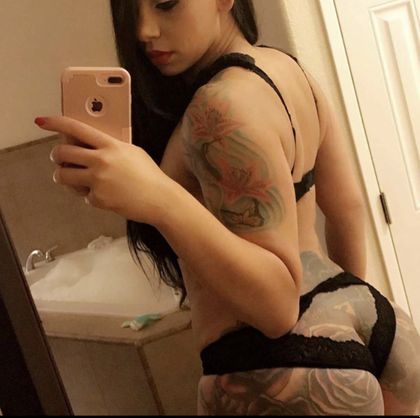 lovelyleahmarie OnlyFans picture