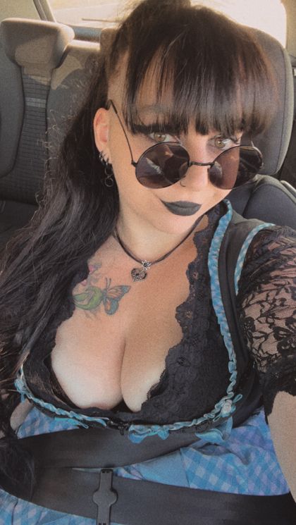 gothbtchlina OnlyFans picture