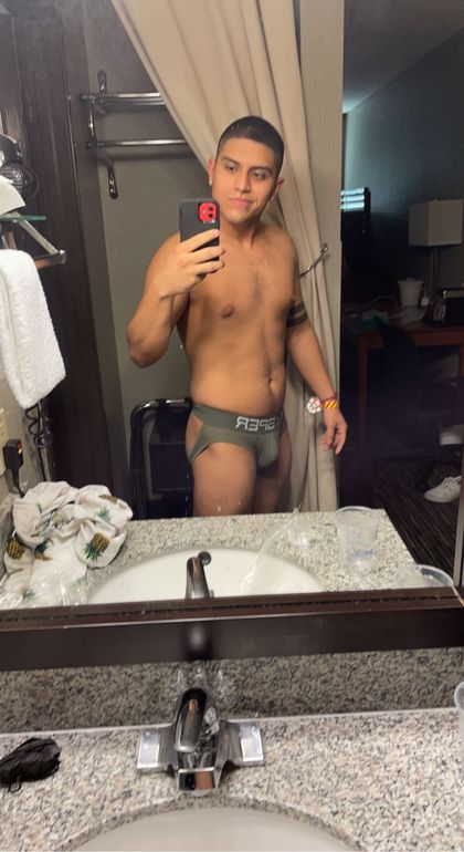 ravegay805 OnlyFans picture